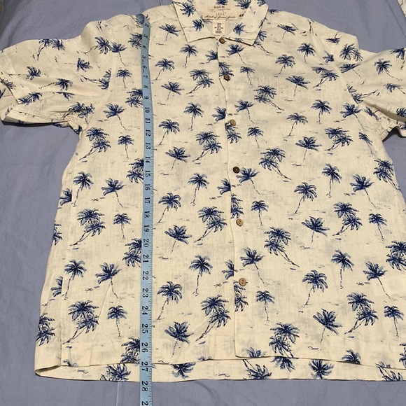 Men's H&M Palm Tree Casual Button Down Shirt - Picture 6 of 6